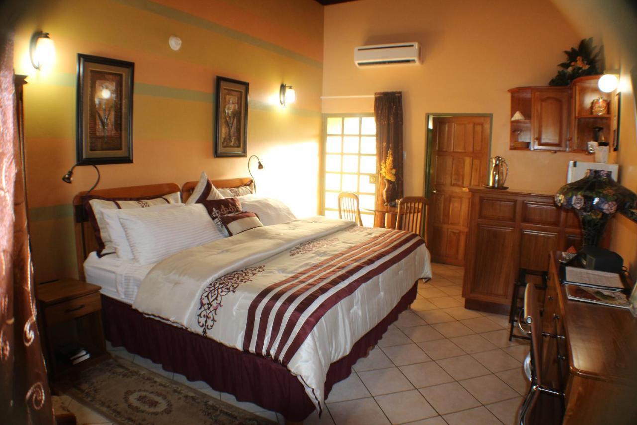 Bed and Breakfast Native Abode à Bon Accord Village Extérieur photo