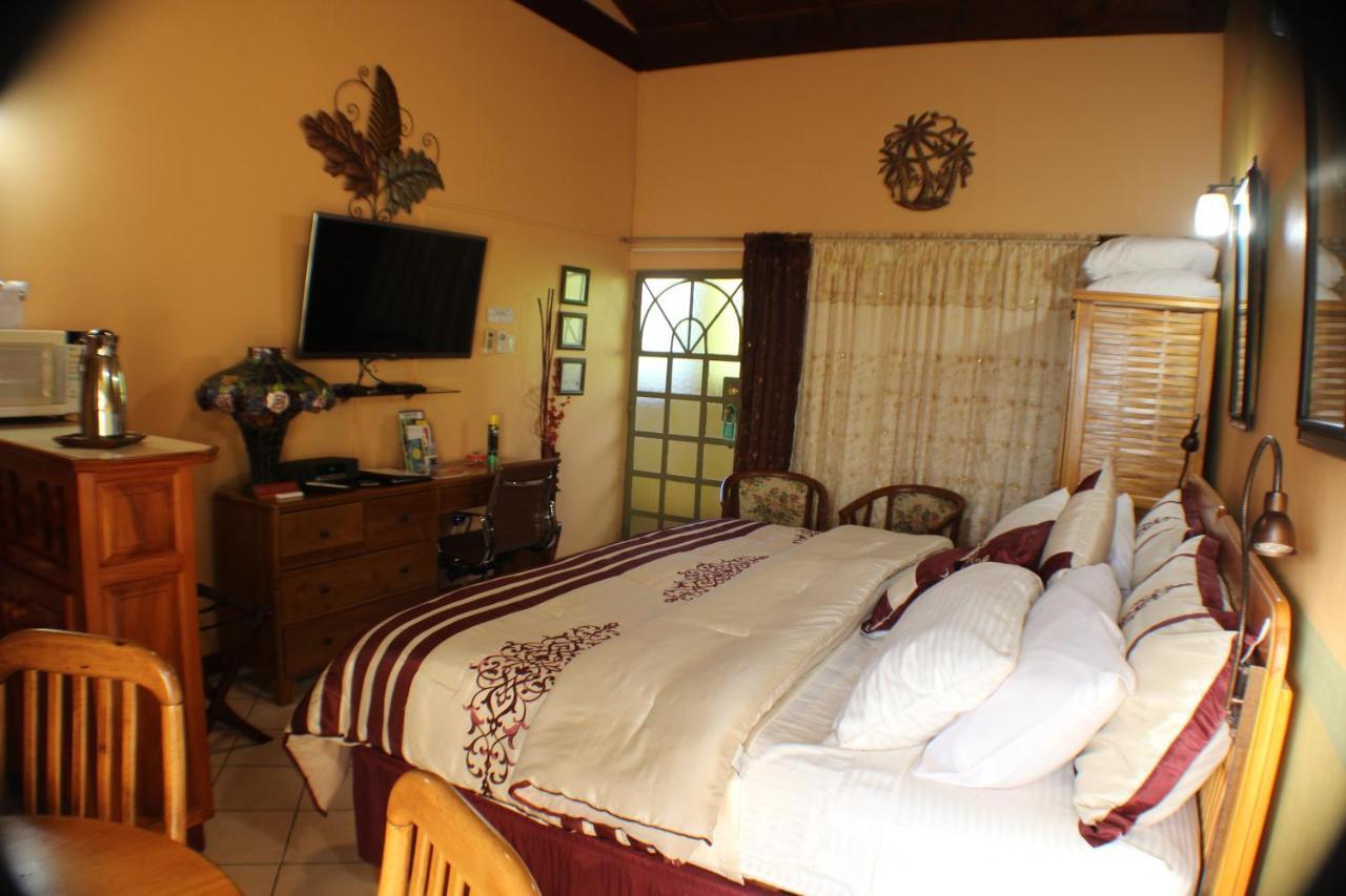 Bed and Breakfast Native Abode à Bon Accord Village Extérieur photo