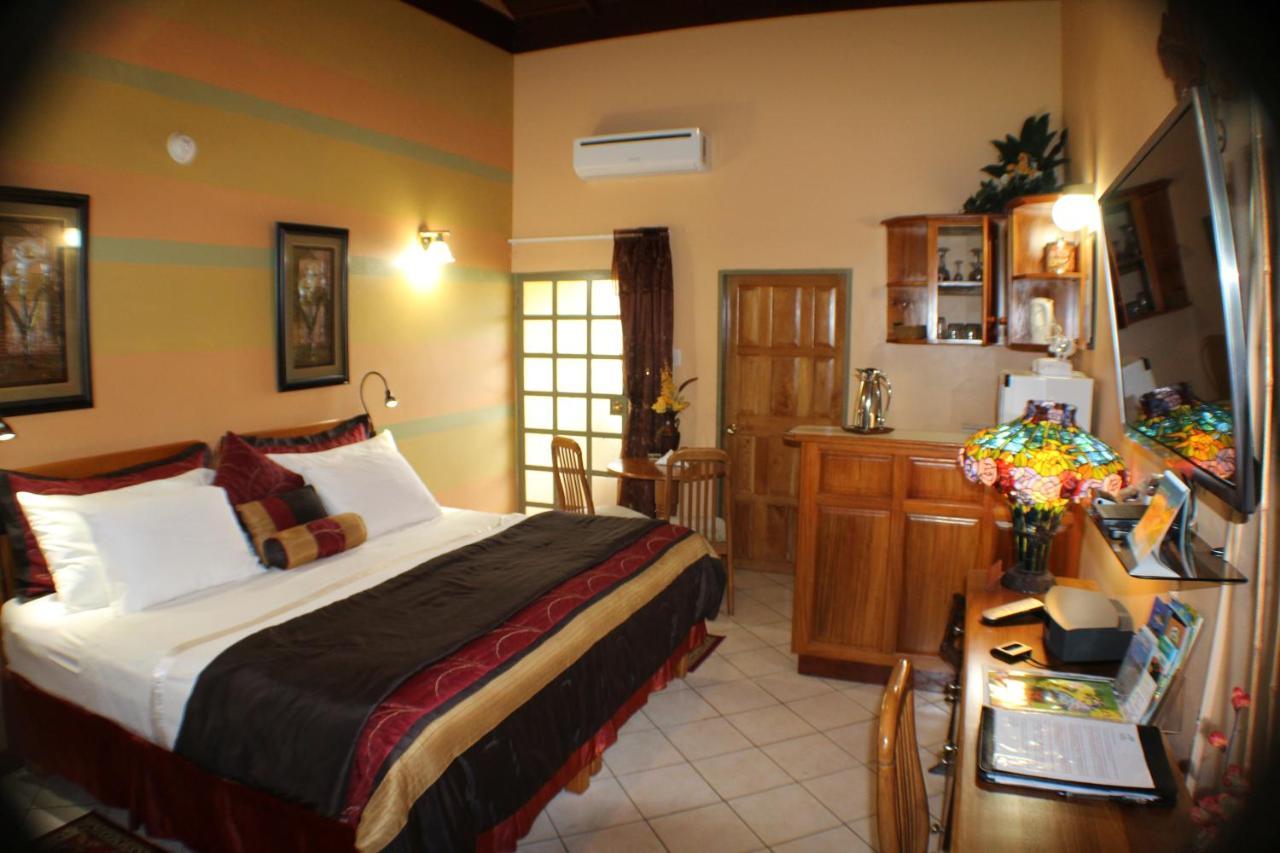 Bed and Breakfast Native Abode à Bon Accord Village Extérieur photo