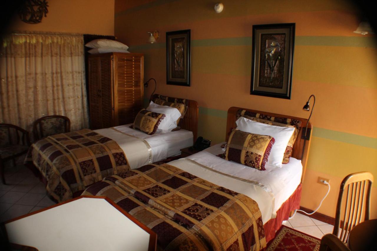 Bed and Breakfast Native Abode à Bon Accord Village Extérieur photo